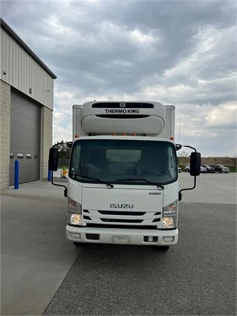 2017 ISUZU NPR HD - Image 2