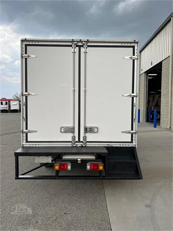 2017 ISUZU NPR HD - Image 5